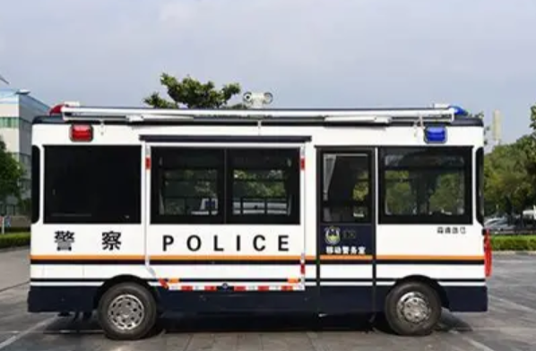 东田杭州三防笔记本助力执法车.png