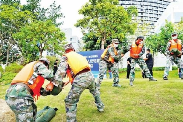 东田国产宁波三防平板电脑助力应急救援.png